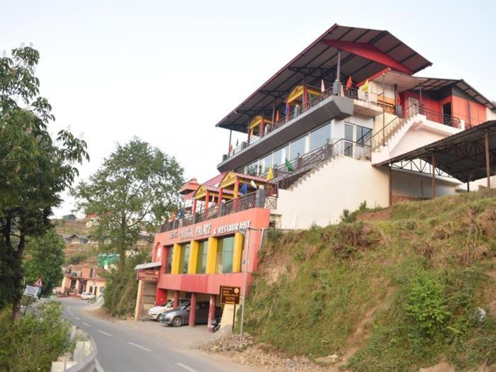 Hotel Crystal Palace Dhanaulti Bagian luar foto